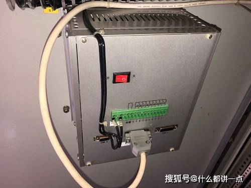通訊柜靜電的危害與消除方法